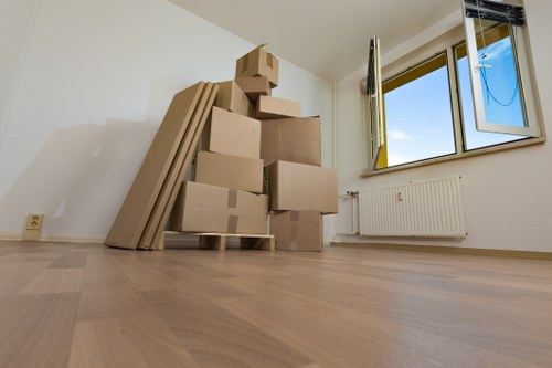 Careful item delivery and collection across Stockwell and nearby areas